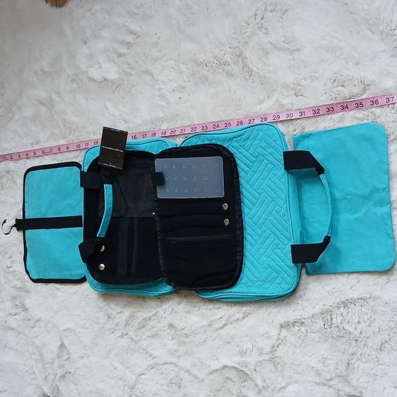 New Turquoise Quilted Large Cosmetics Hanging Travel Bag By Bang And Carsen - Picture 12 of 17